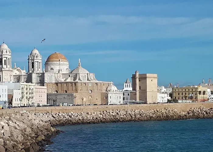 Sunset Victoria Apartment *